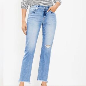 Loft the curvy straight crop distressed knee jeans 32